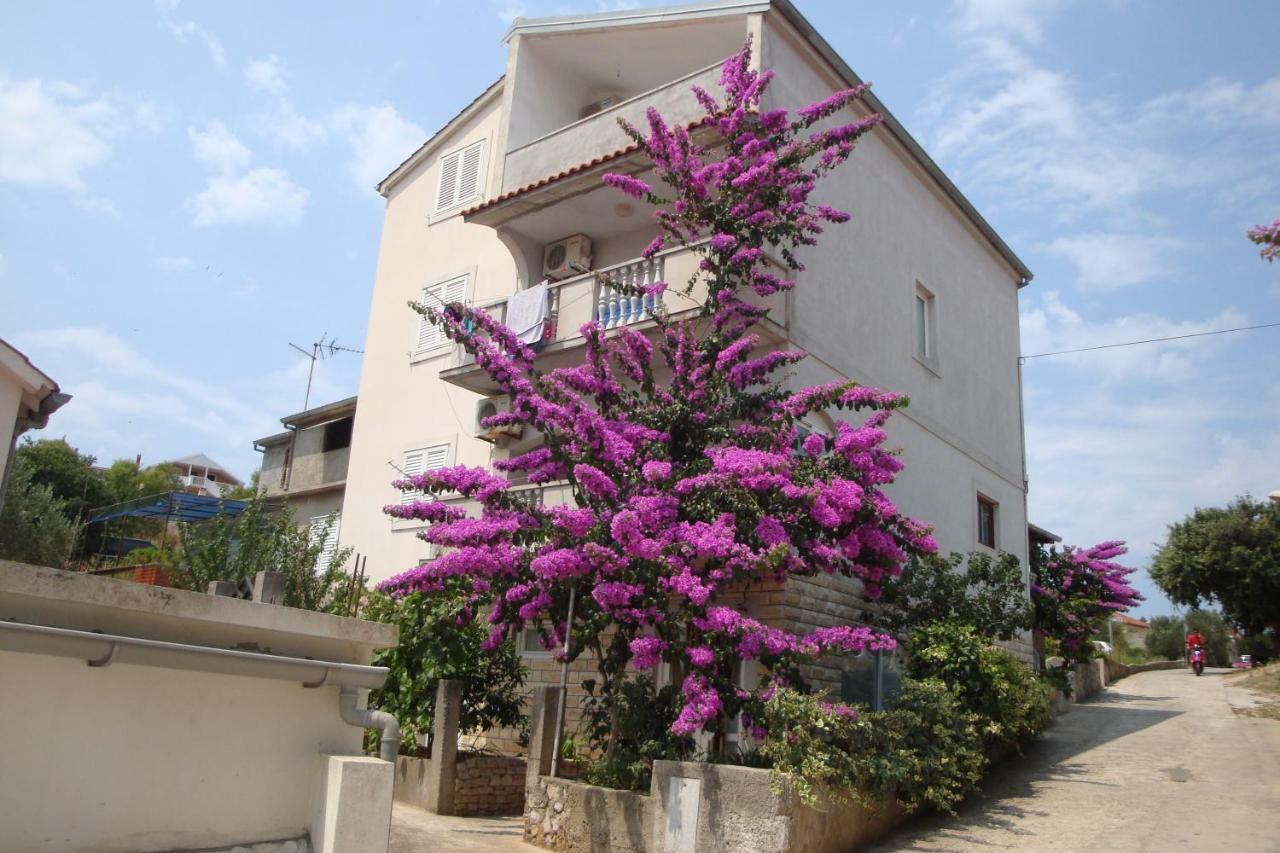 Apartmani Gojko Sali Exterior foto